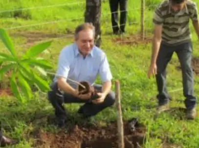 recuperação do córrego Angico, em parceria com<br />
a SEMADES.