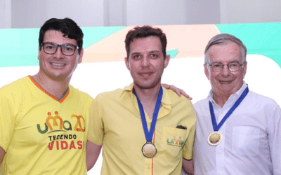 Fernando Afonso, Presidente do IDAHRA é homenageado na Celebração dos 20 anos da Universidade da Maturidade