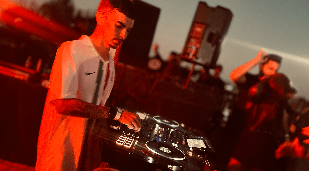 Recorde de inscrições marca início do curso gratuito de DJ do Instituto Gramadinho After Club em parceria com o IDAHRA